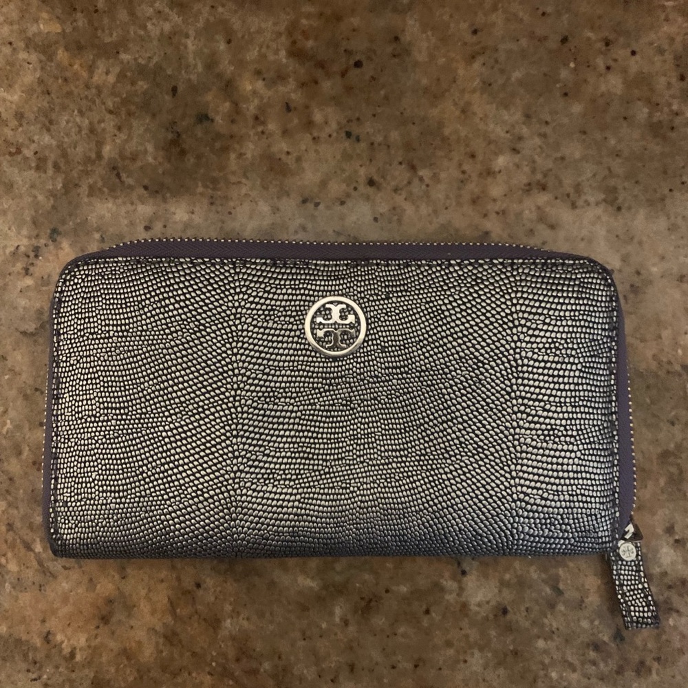 Tory Burch wallet